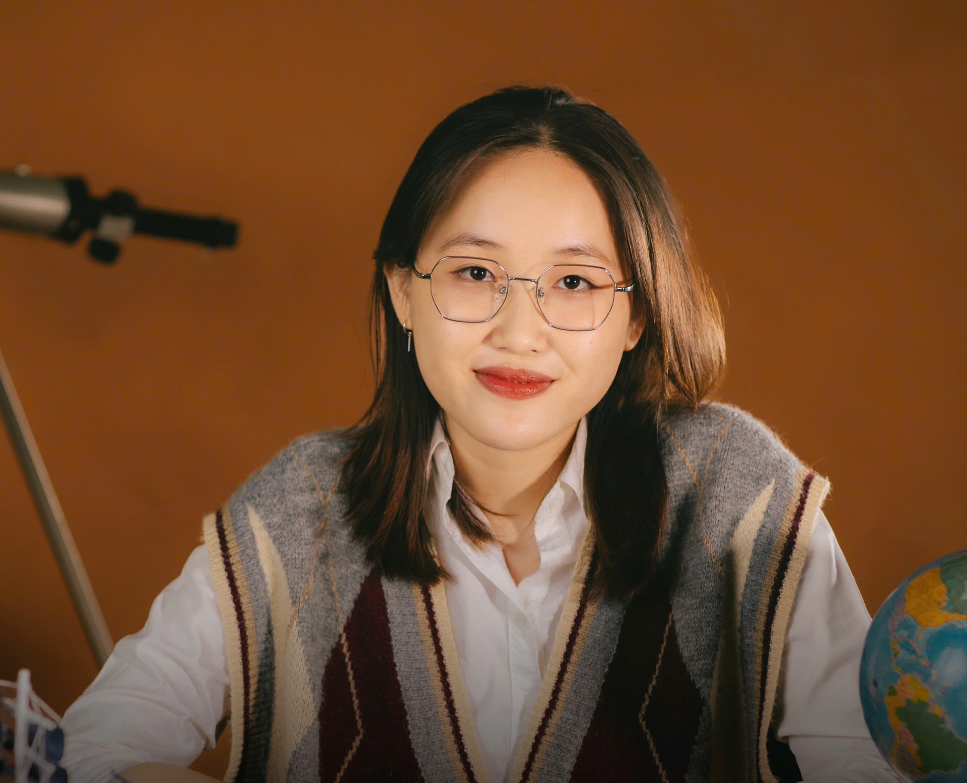 Trương Khánh Linh 