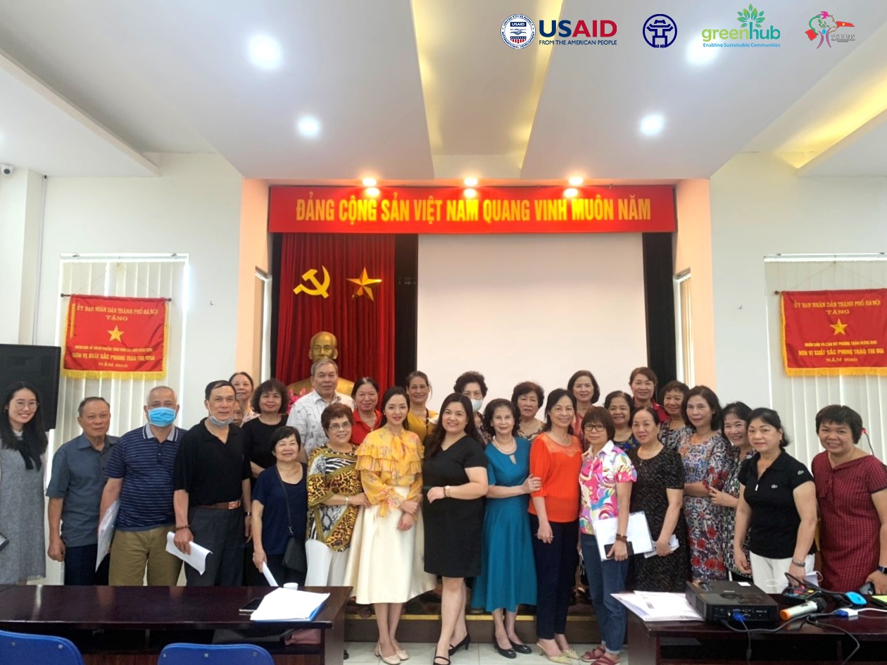 Tập huấn về sử dụng nhựa an toàn và ảnh hưởng của ô nhiễm rác thải nhựa với môi trường & sức khoẻ con người tại quận Hoàn Kiếm