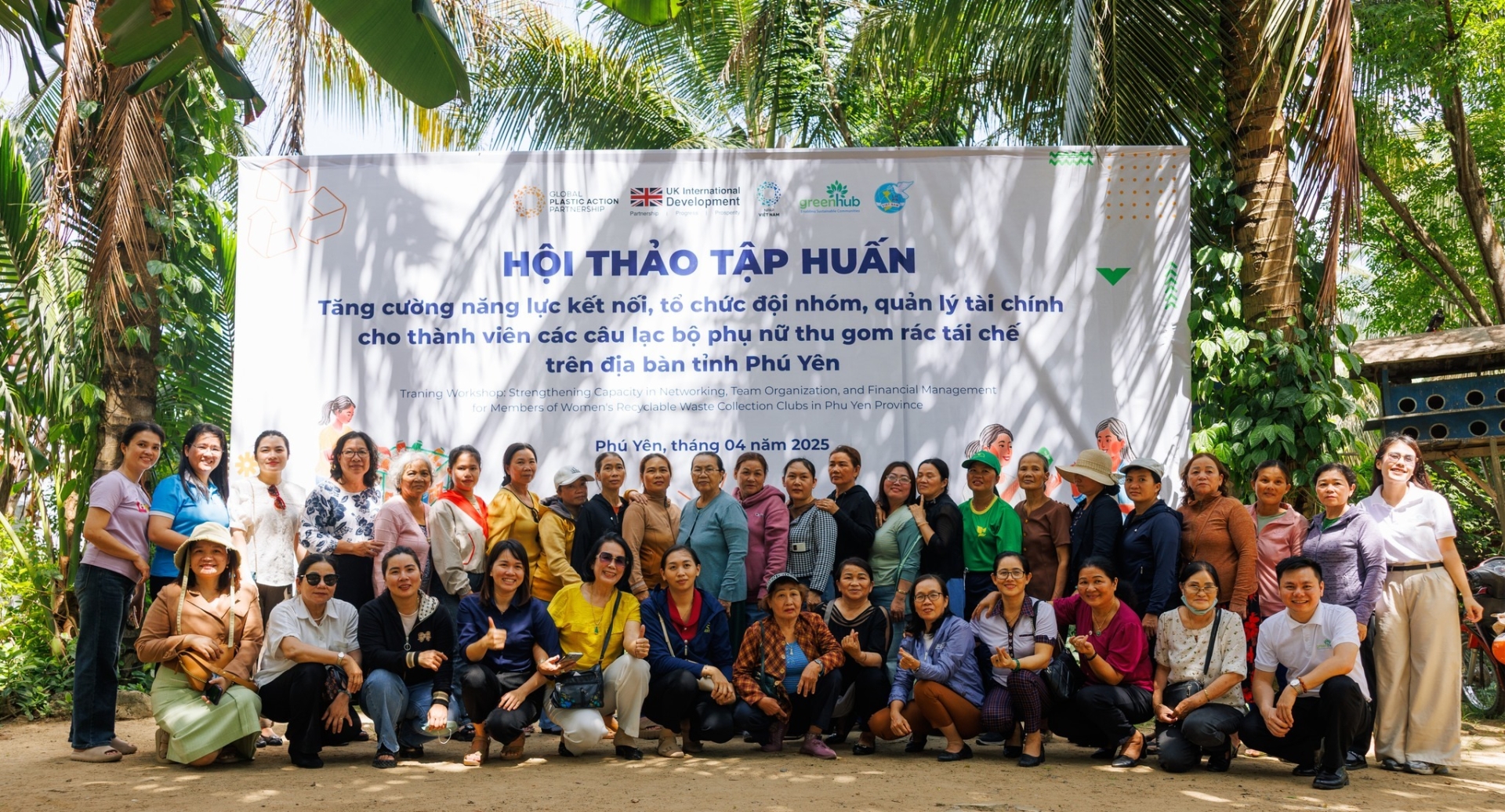 CLB Phụ nữ thu gom rác tái chế – Từ kết nối nhỏ đến sức mạnh cộng đồng