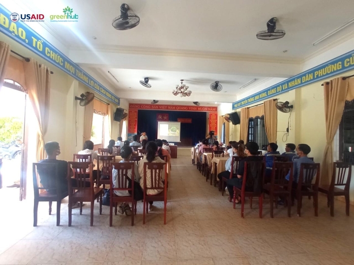 Hỏi đáp và thống nhất kế hoạch năm 2022 tại tập huấn giám sát rác thải biển Thành phố Hội An