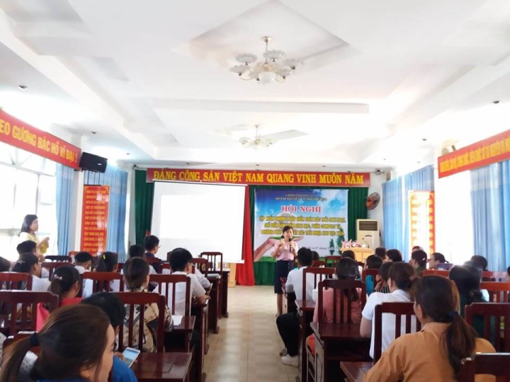 CHẾ PHẨM SINH HỌC TỪ RÁC HỮU CƠ - ĐÓN NHẬN CỦA PHỤ NỮ VÀ THANH NIÊN TỈNH PHÚ YÊN