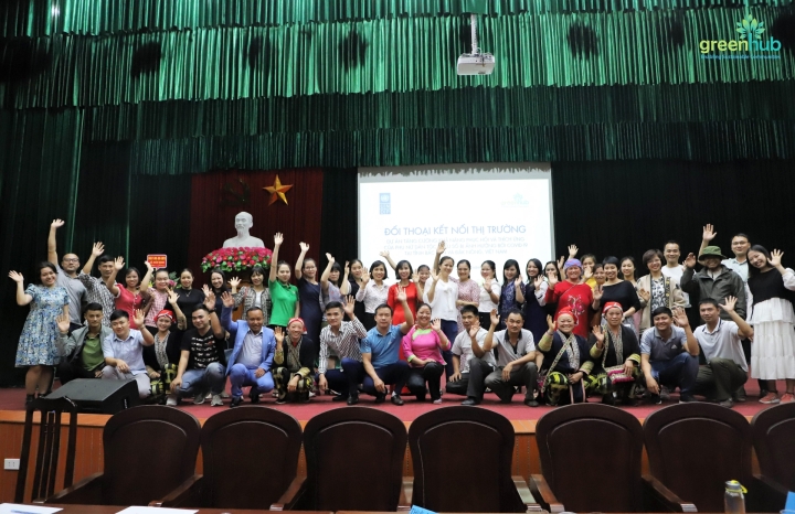 Đối thoại kết nối thị trường sản phẩm bản địa