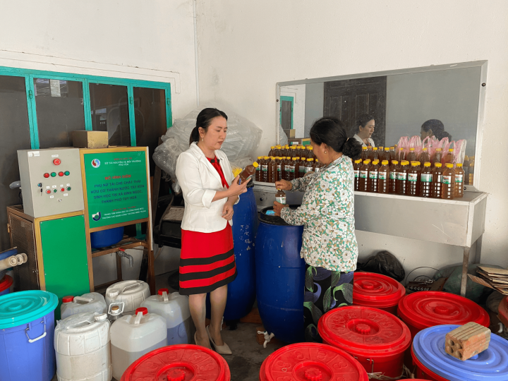 Phú Yên Zero Waste: Nước rửa bát từ vỏ trái cây – Ích nước lợi nhà, thêm tiền – giảm rác.