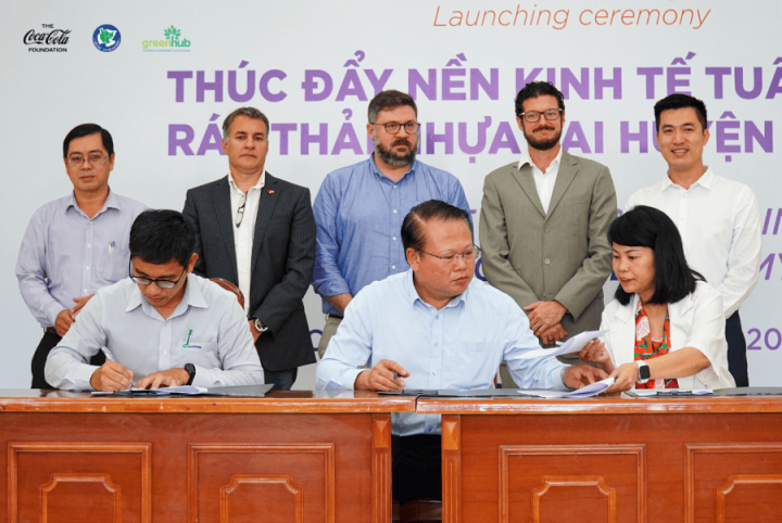 A SOLUTION TO MINIMIZING PLASTIC WASTE IN CẦN GIỜ